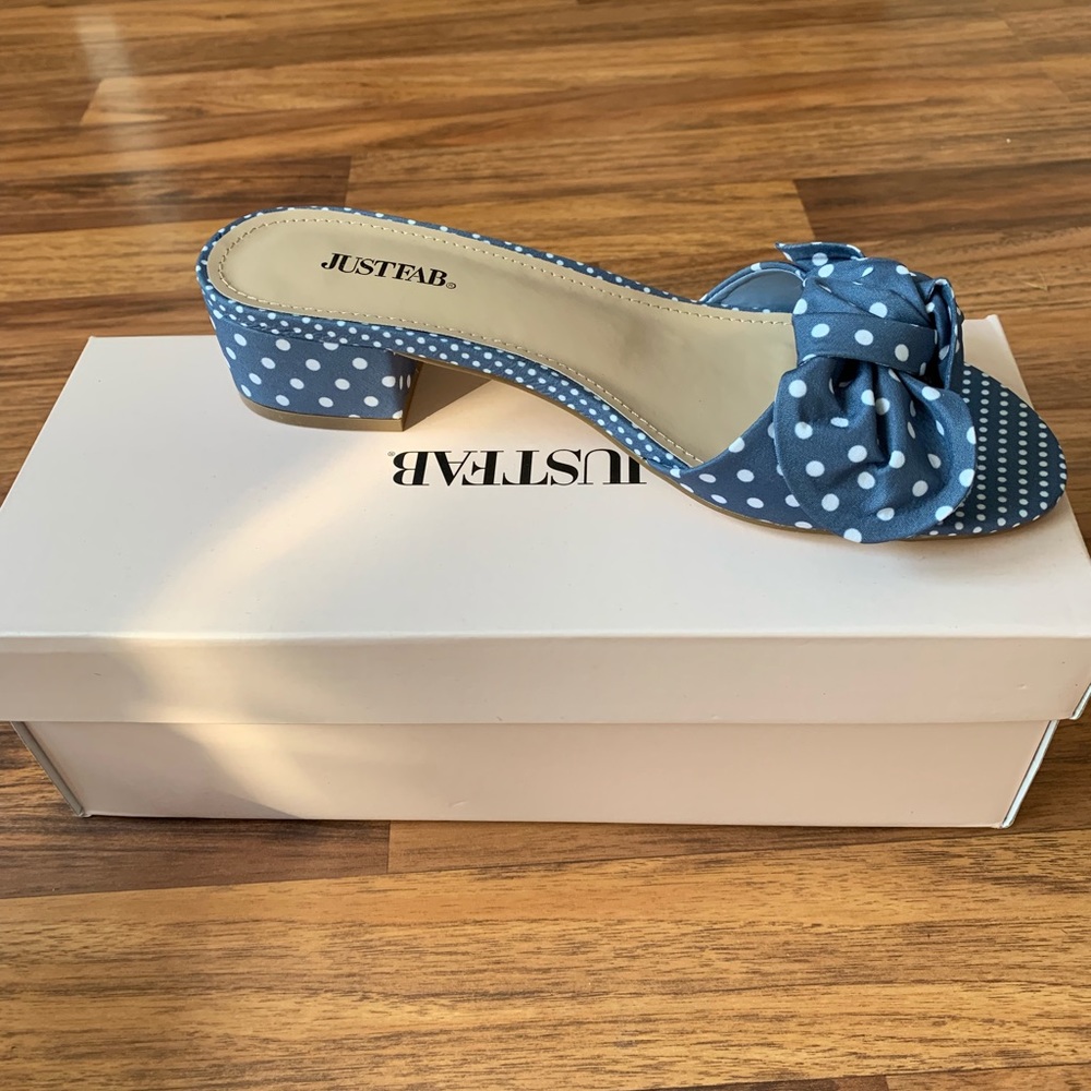 JustFab - Picture 2 of 3